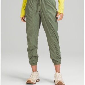 Dance Studio Mid-Rise Jogger Green Twill size 8